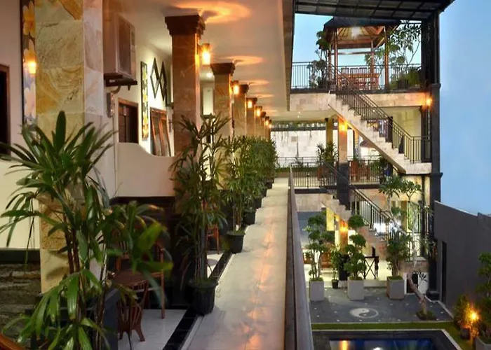 Super Oyo 3904 Kiki Bali Hotel 2*